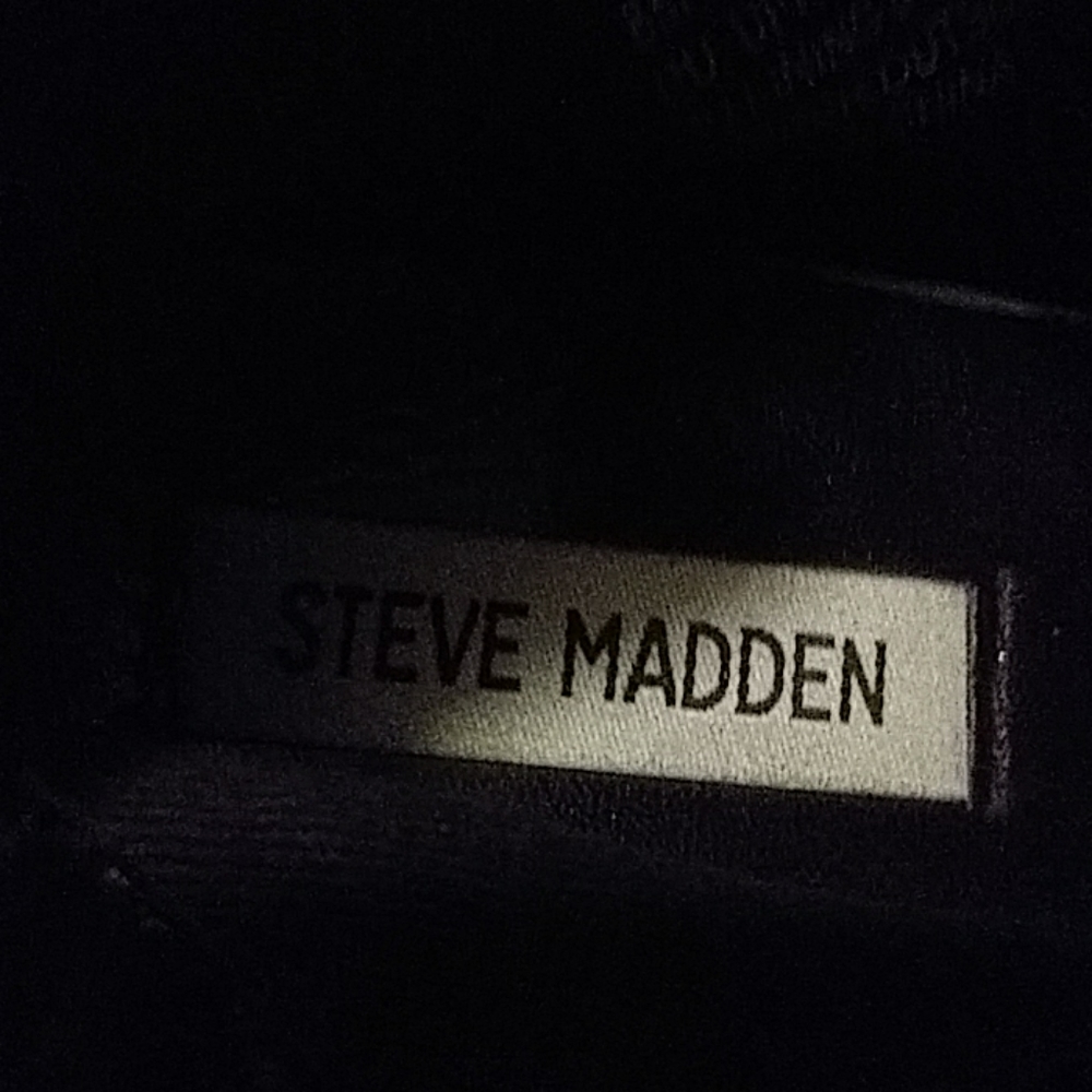 Shoes - Picture 5 of 5